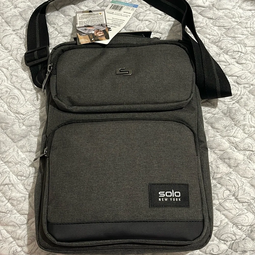 Solo New York tablet sling